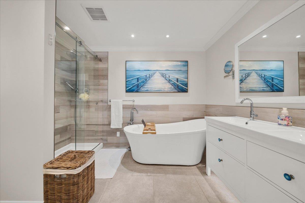 16063 8 Avenue Property Photo 16