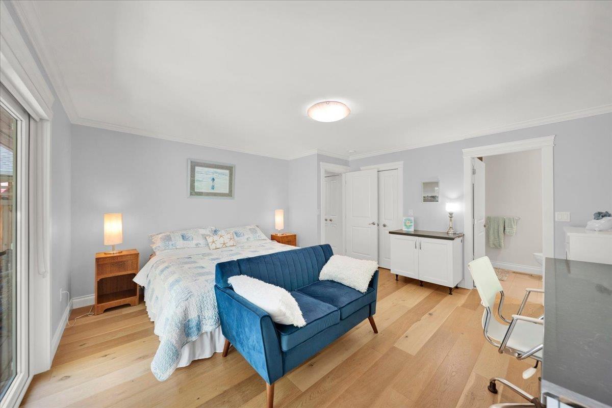 16063 8 Avenue Property Photo 18