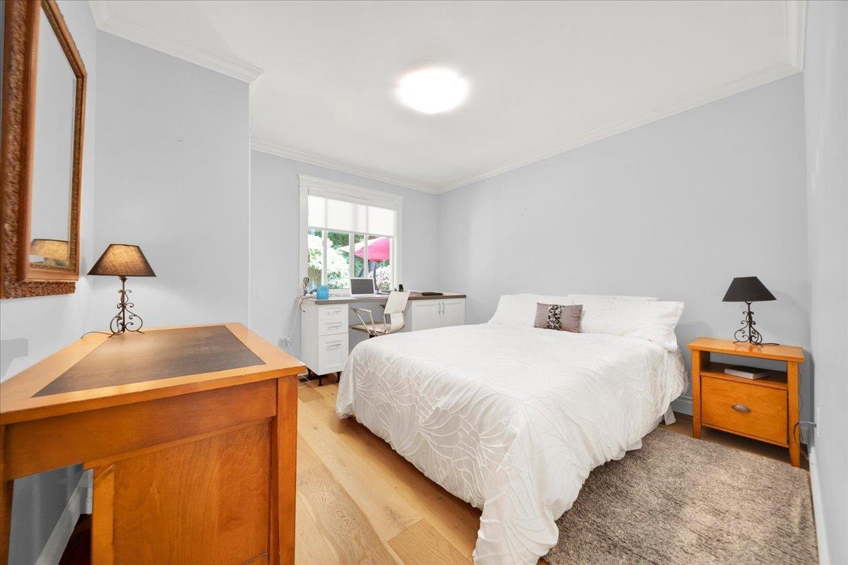 16063 8 Avenue Property Photo 19