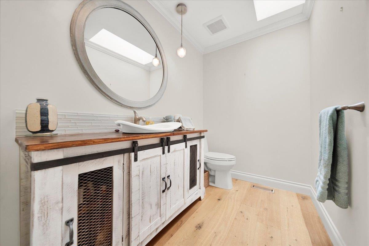 16063 8 Avenue Property Photo 21