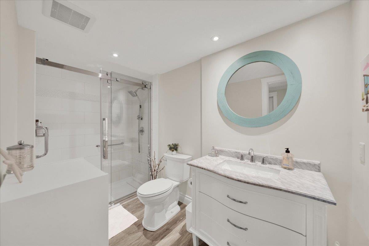 16063 8 Avenue Property Photo 22