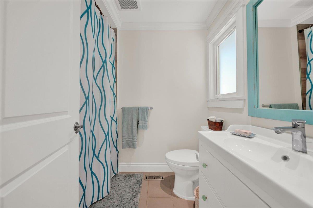 16063 8 Avenue Property Photo 23