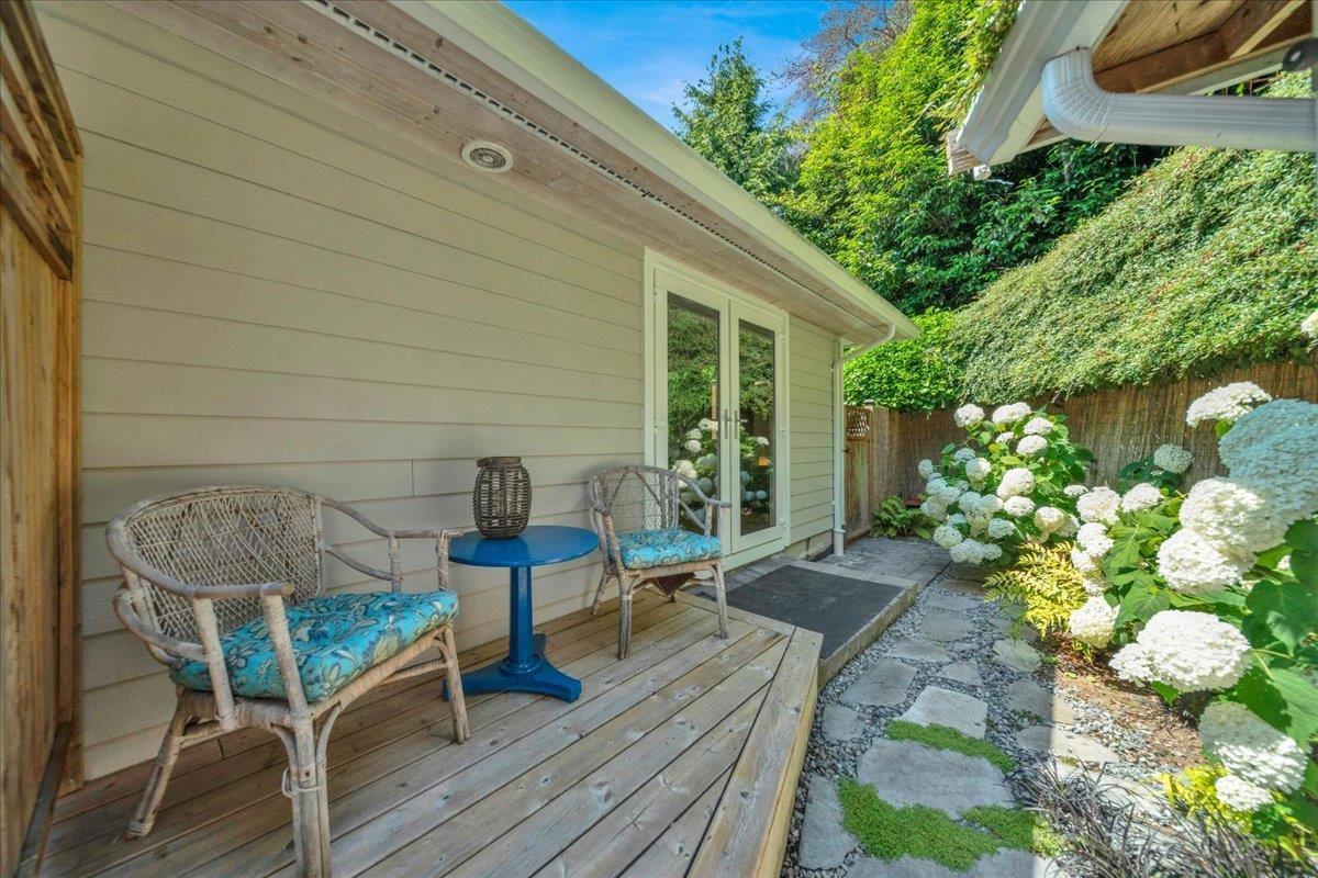 16063 8 Avenue Property Photo 31