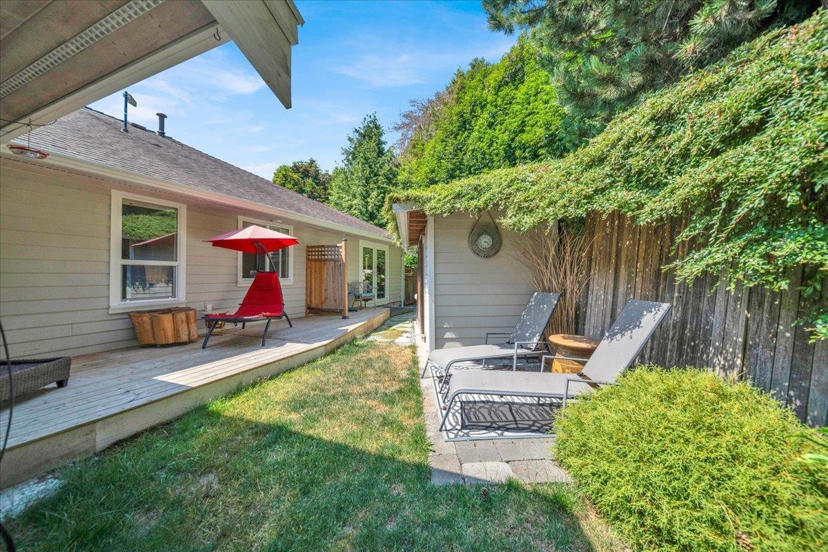 16063 8 Avenue Property Photo 36