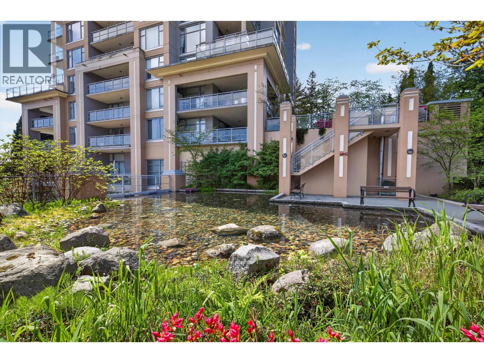 1601 280 Ross Drive Property Photo 3
