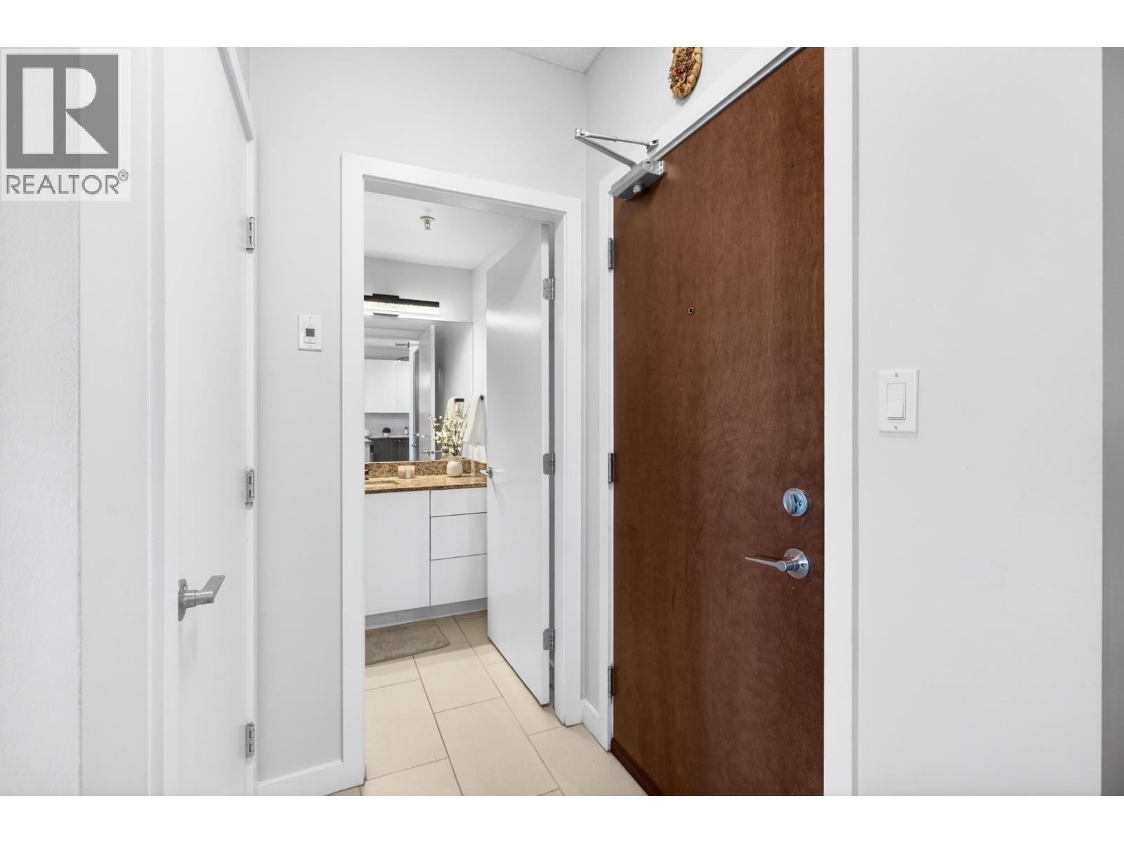 1601 280 Ross Drive Property Photo 21