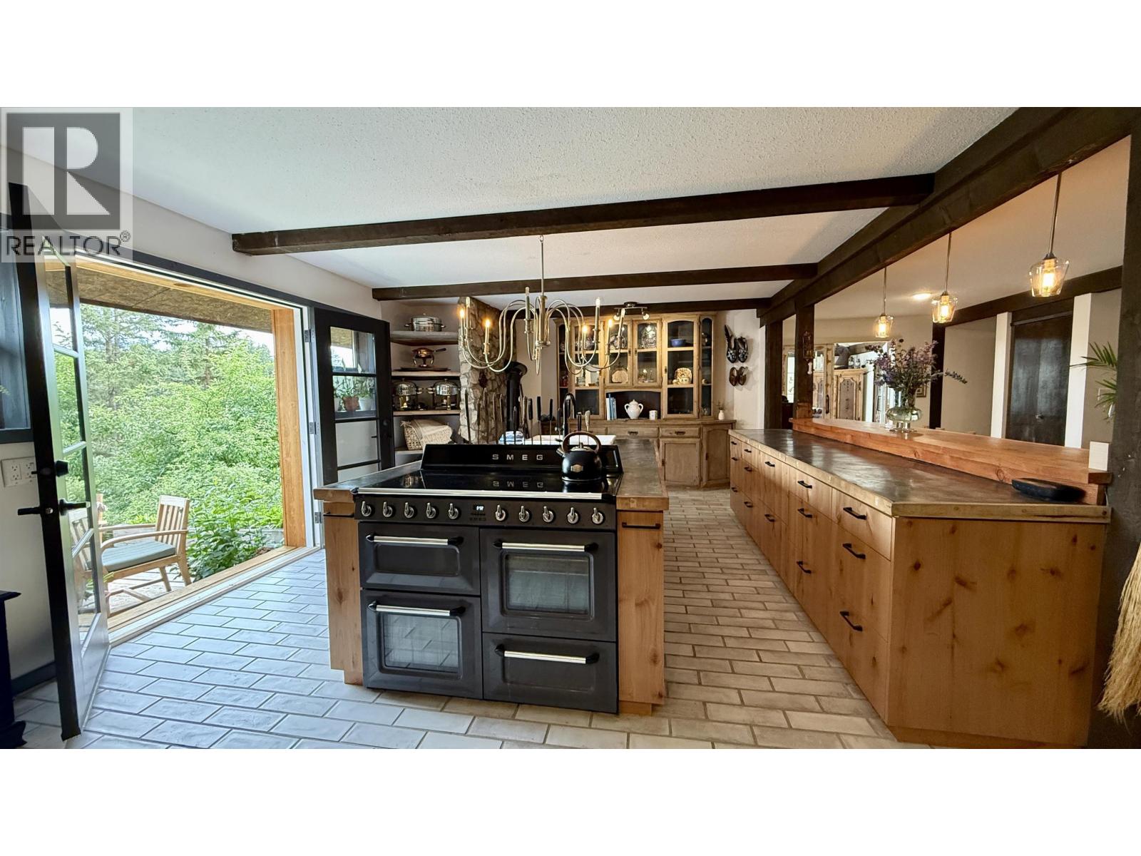 5249 Dawson Road Property Photo 8