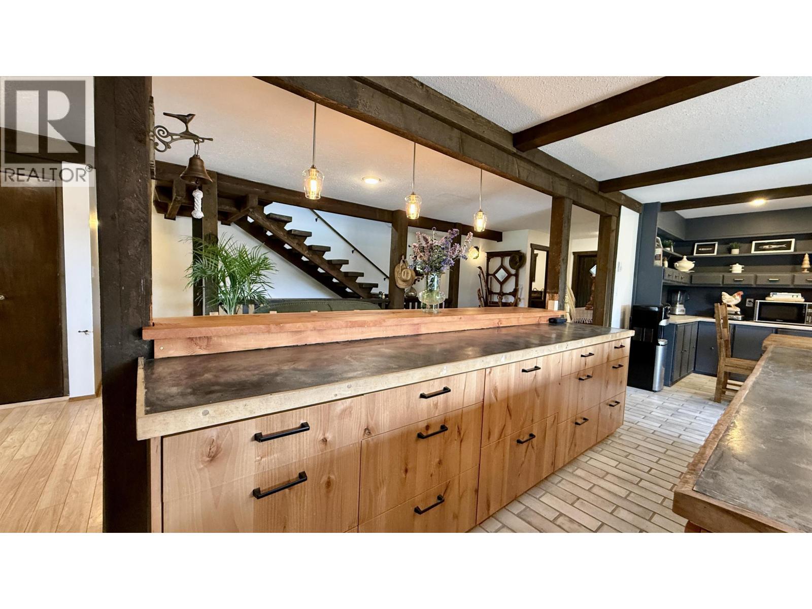 5249 Dawson Road Property Photo 11