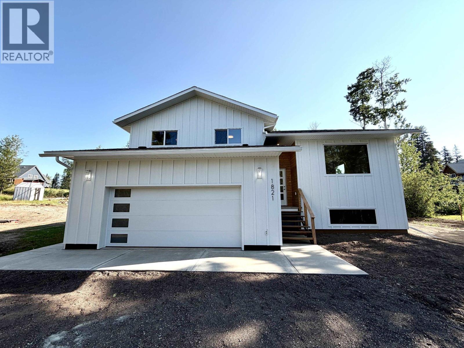 1821 Spruce Drive Property Photo 1