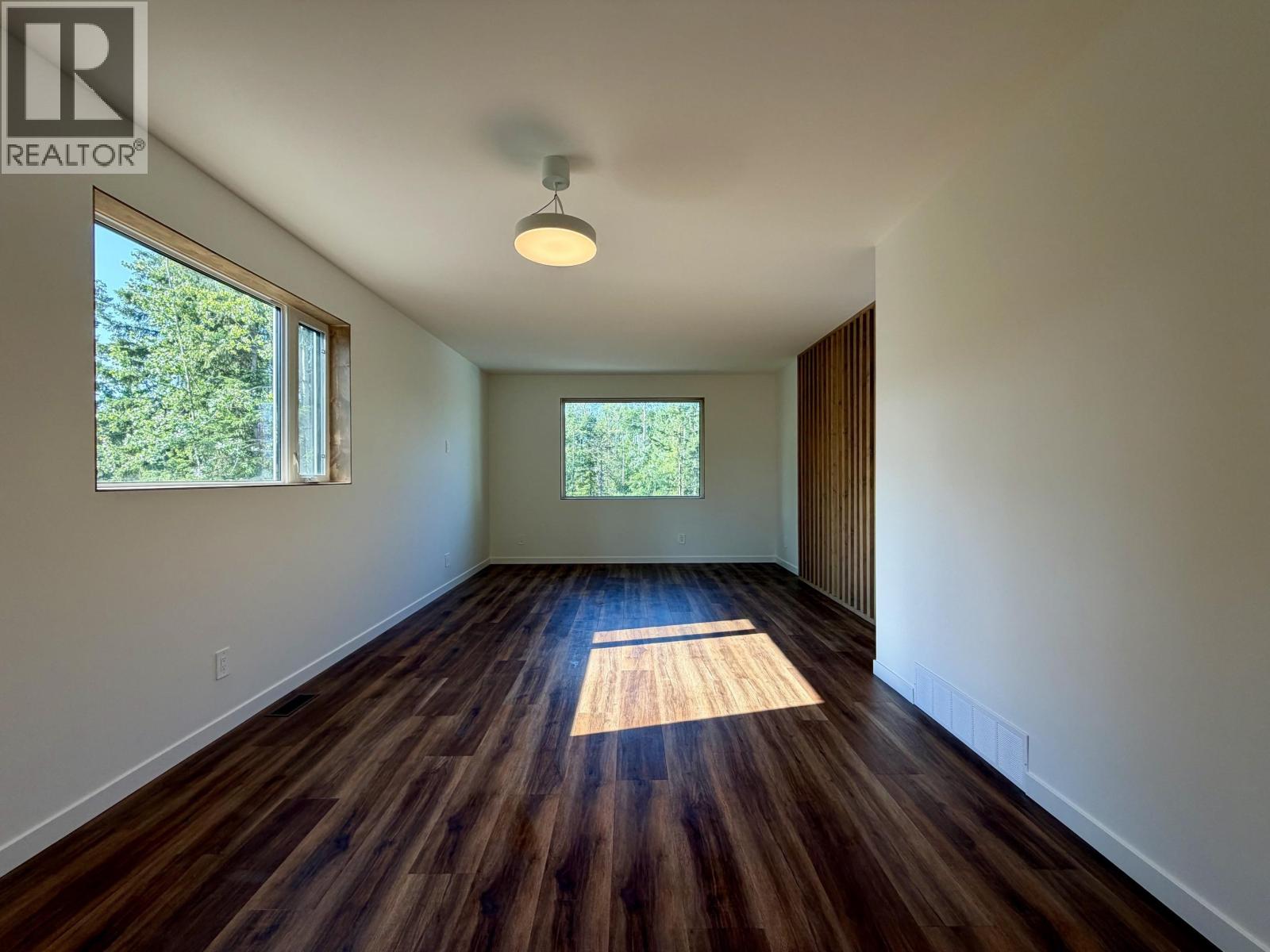 1821 Spruce Drive Property Photo 12