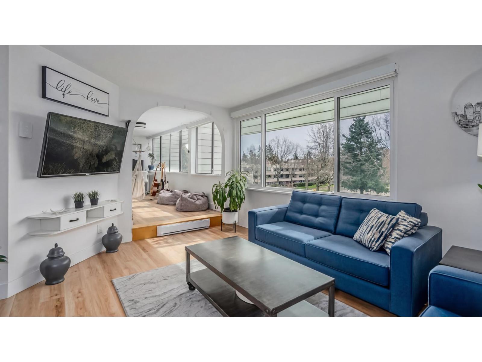 307 15272 19 AVENUE Property Photo 1