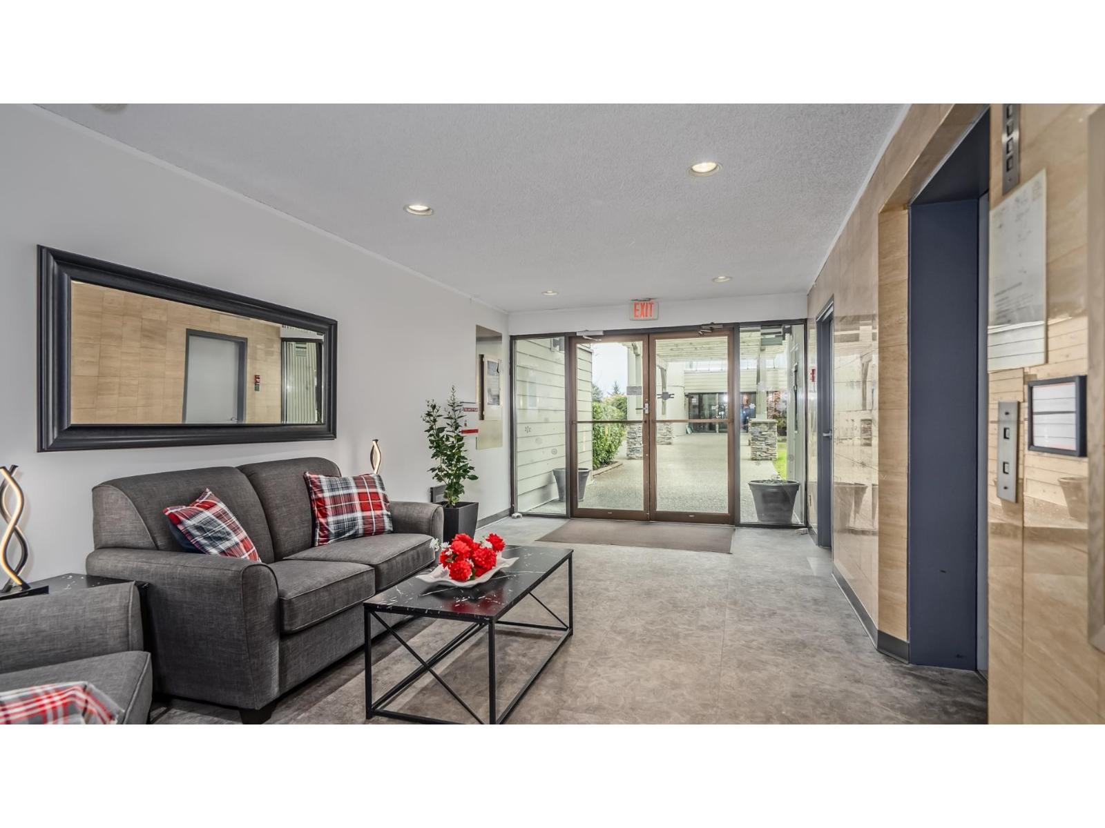 307 15272 19 Avenue Property Photo 28