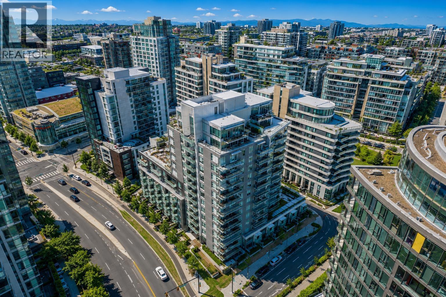 1402 1661 QUEBEC STREET Property Photo 1