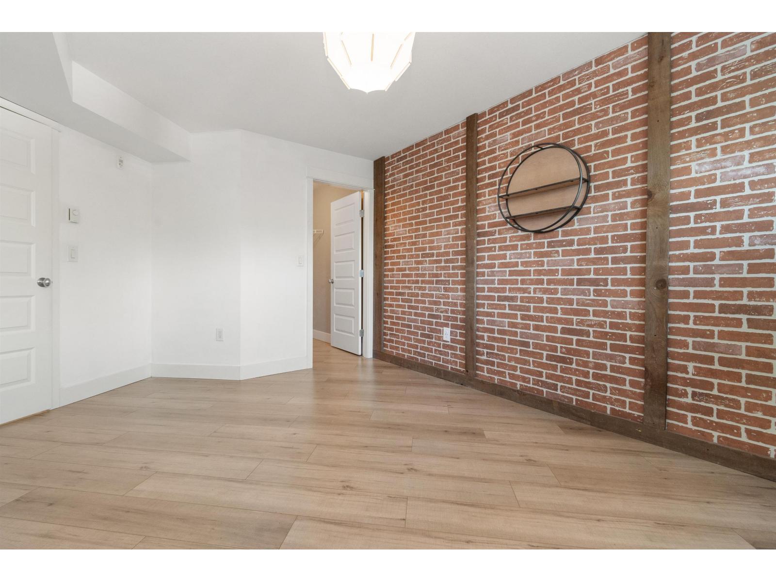 223 2515 Park Drive Property Photo 17