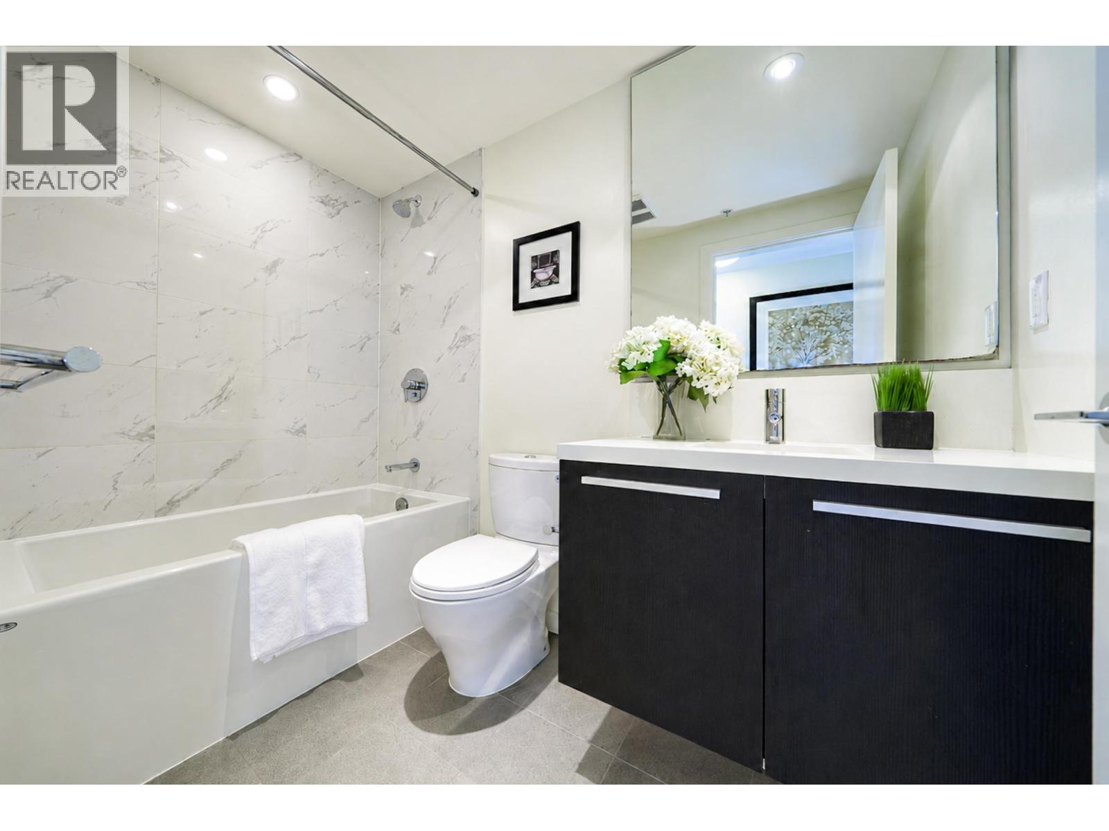 1209 6333 Silver Avenue Property Photo 15