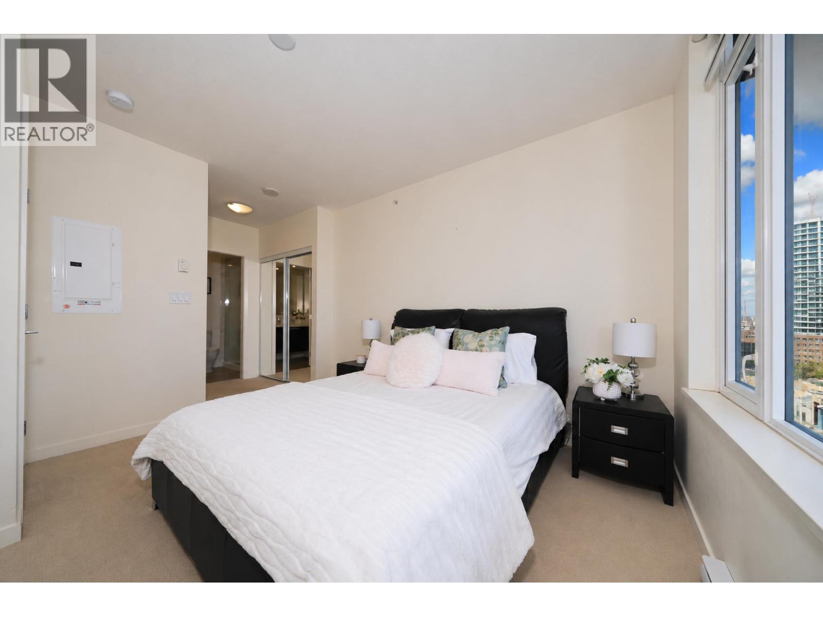 1209 6333 Silver Avenue Property Photo 16