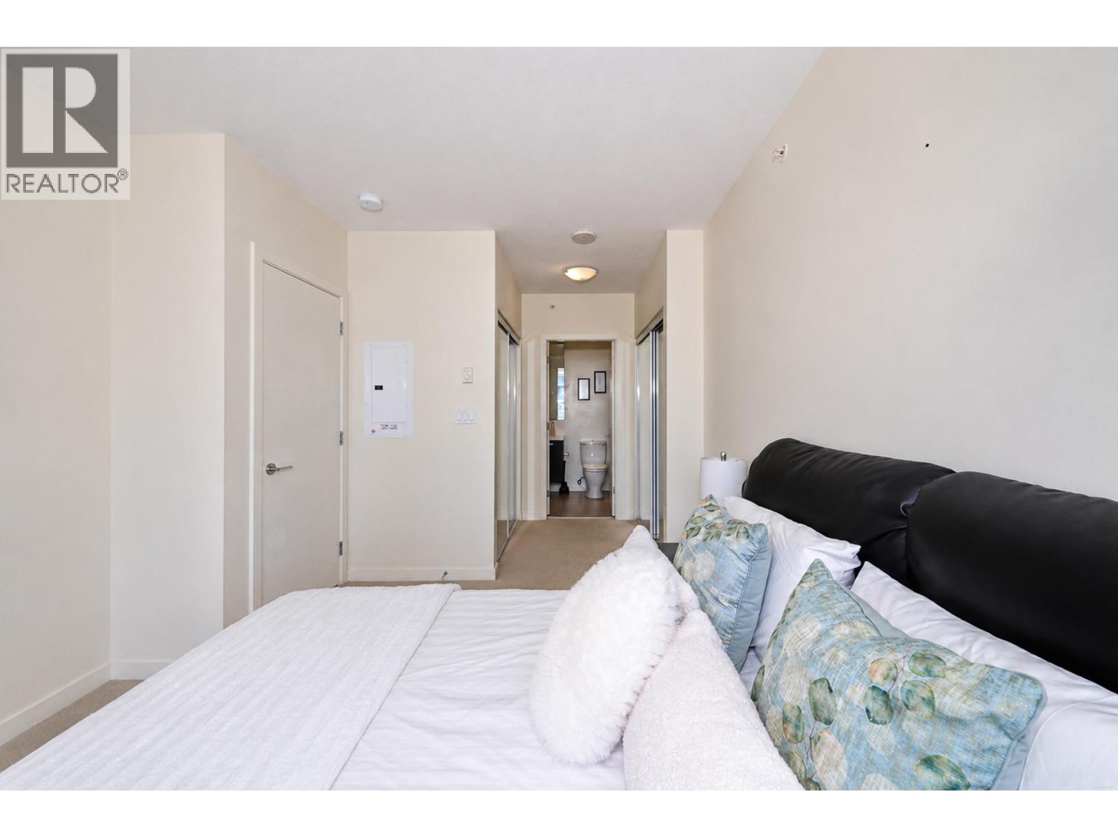 1209 6333 Silver Avenue Property Photo 17