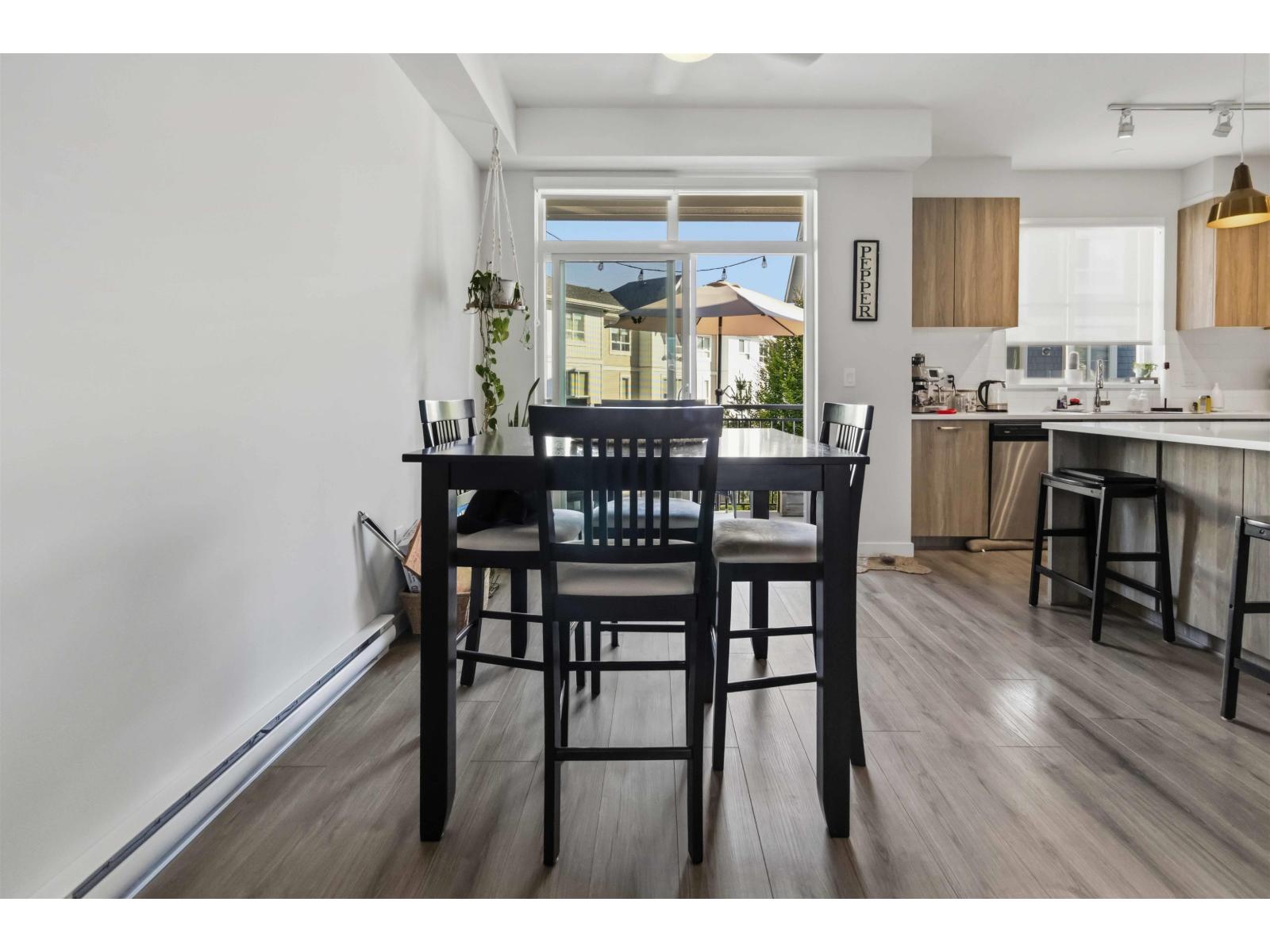 132 8335 Nelson Street Property Photo 7