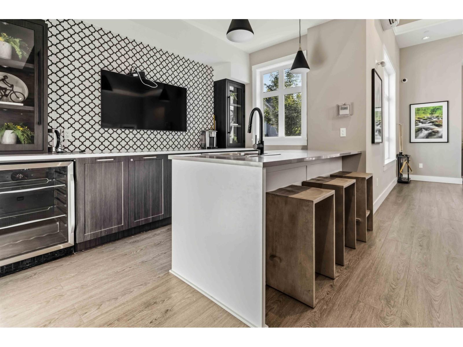 132 8335 Nelson Street Property Photo 25