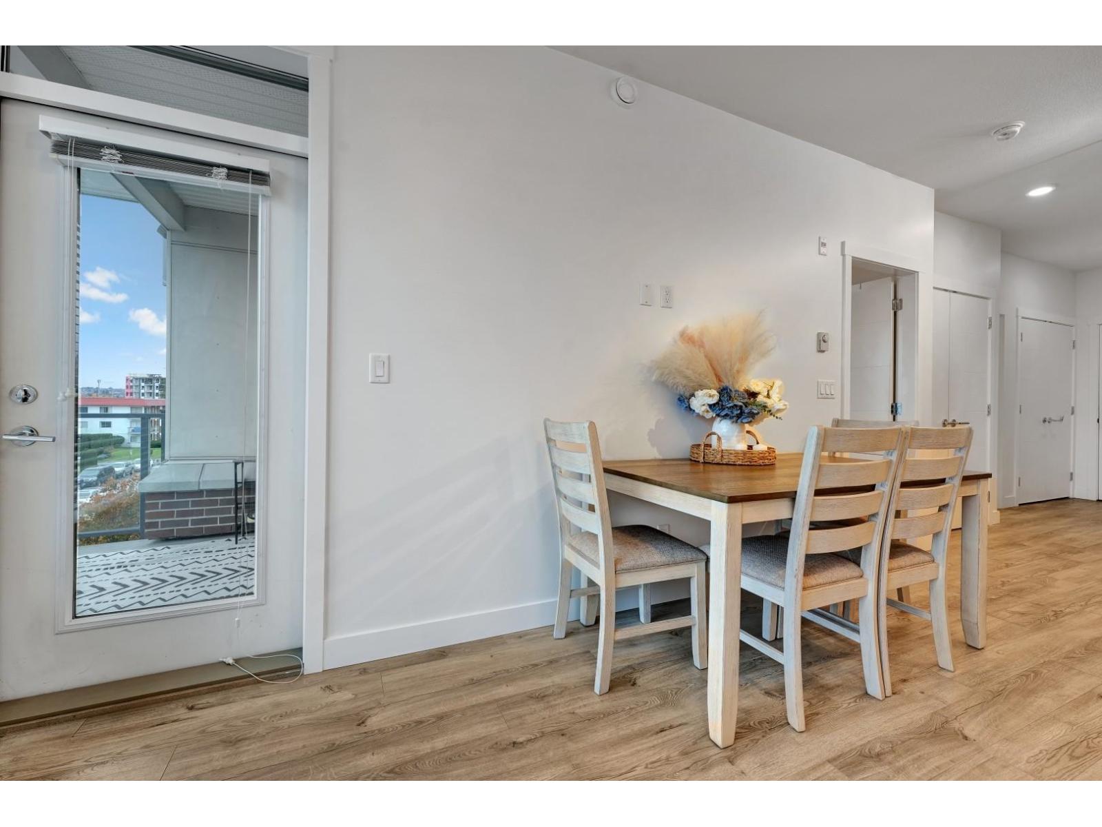 317 5638 201a Street Property Photo 12