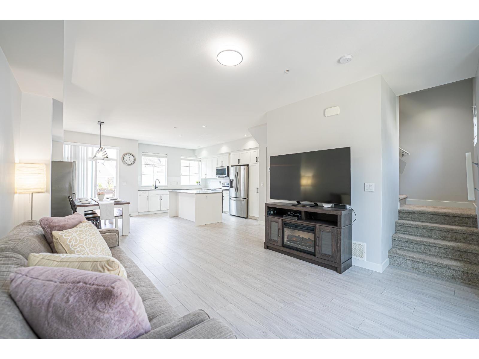 68 20180 84 AVENUE Property Photo 1