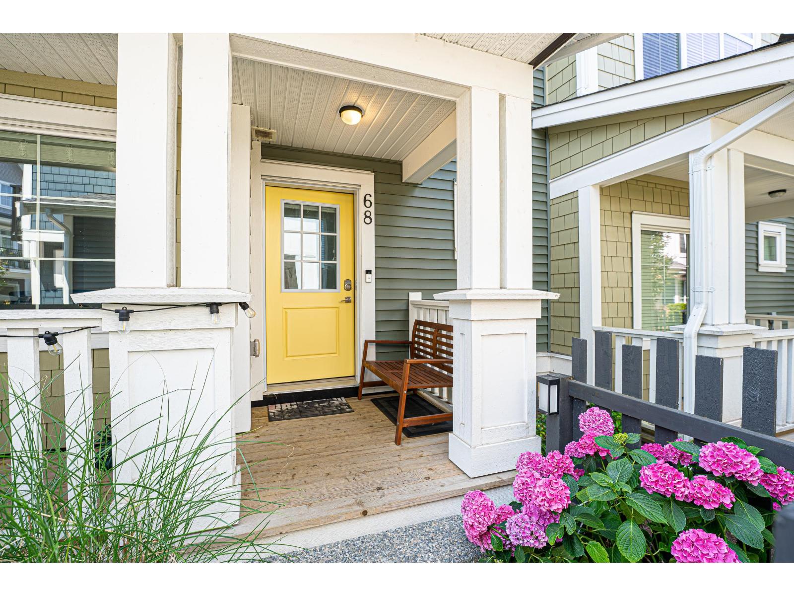 68 20180 84 Avenue Property Photo 4