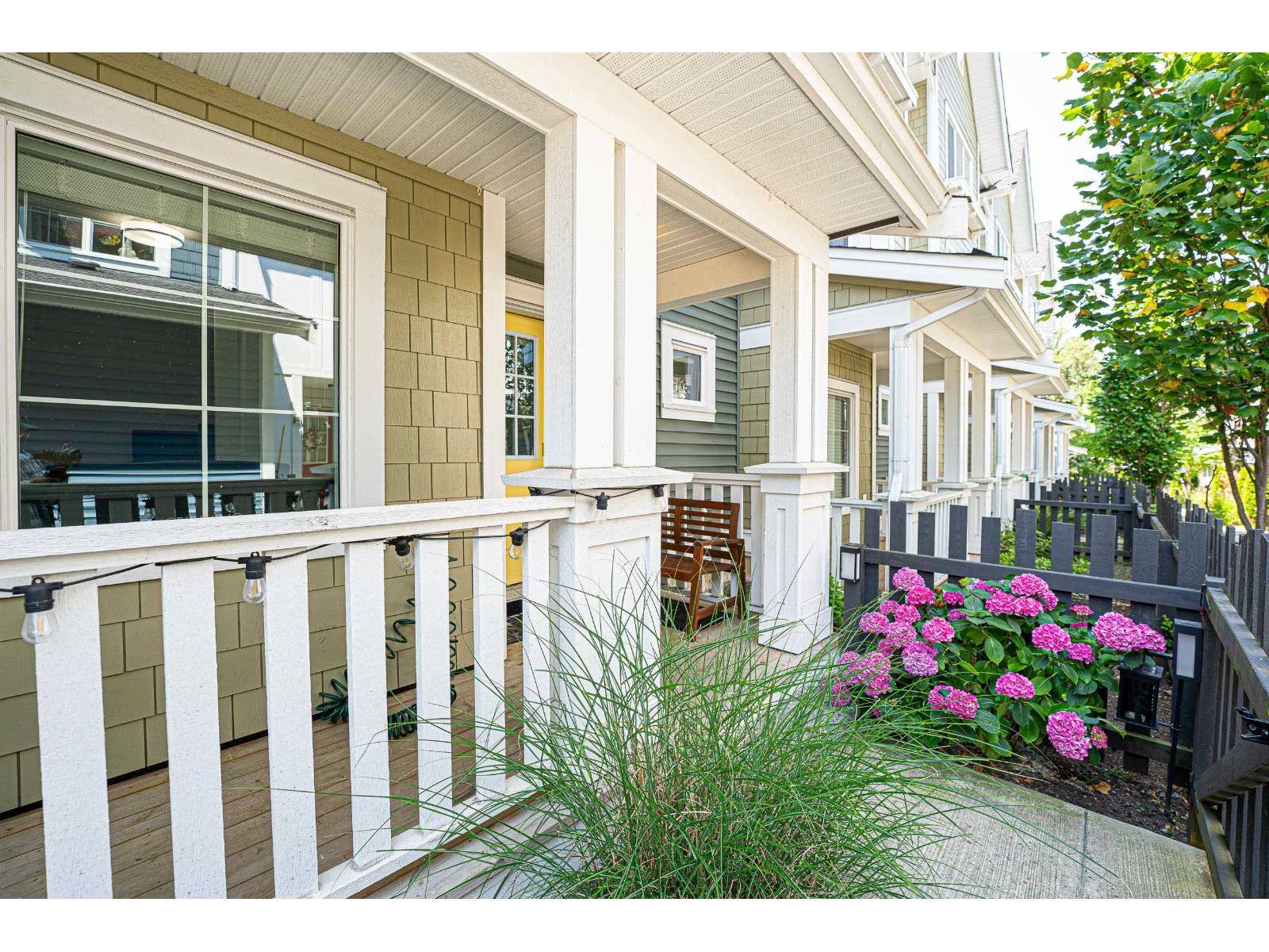 68 20180 84 Avenue Property Photo 5