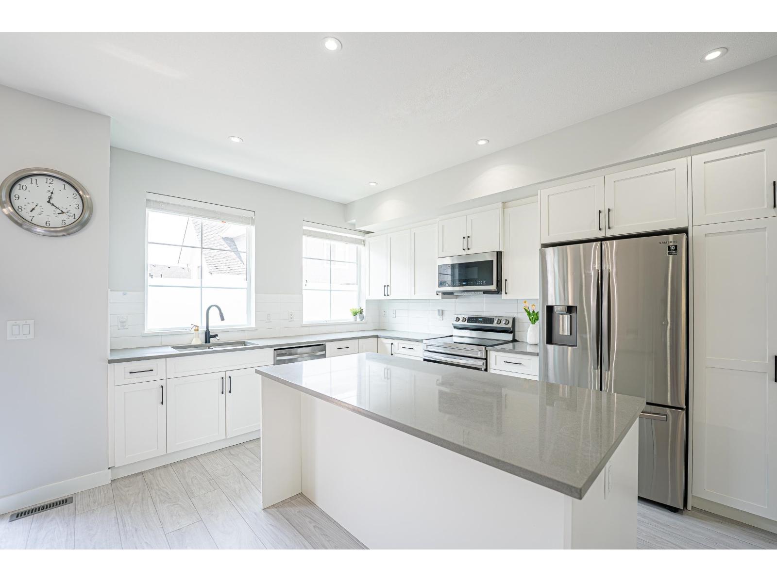 68 20180 84 Avenue Property Photo 12