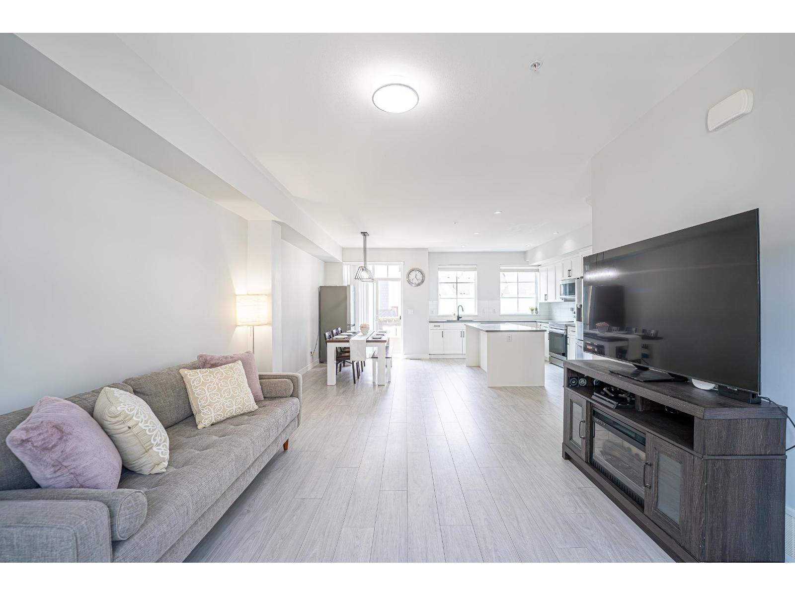 68 20180 84 Avenue Property Photo 18