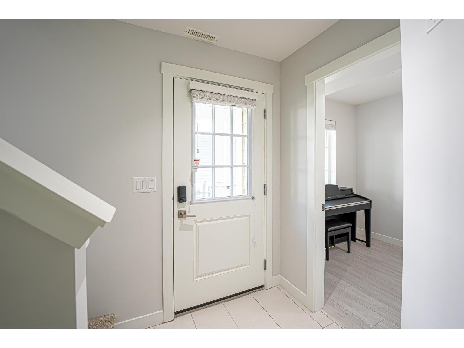 68 20180 84 Avenue Property Photo 36