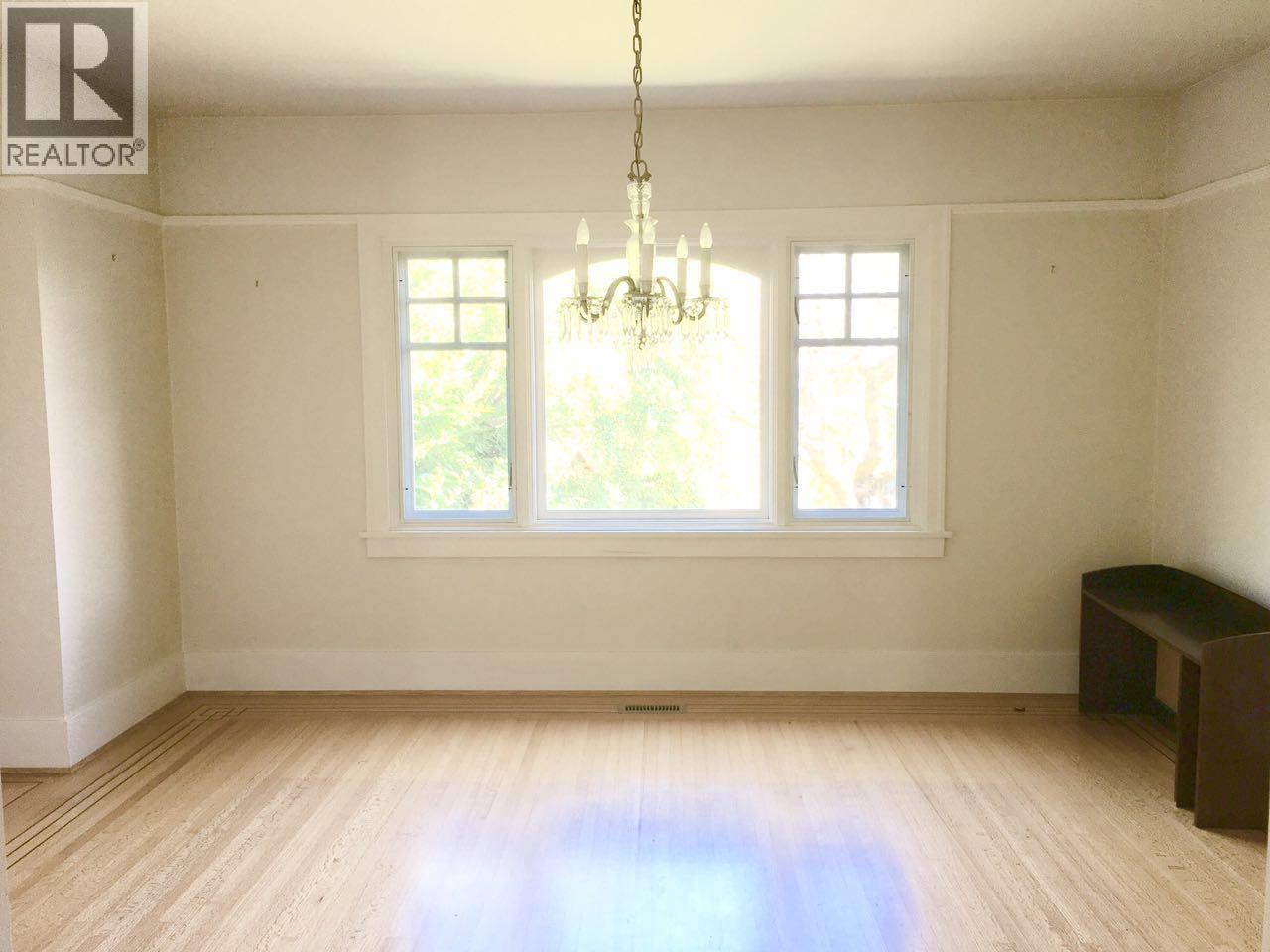 4633 W 4th Avenue Property Photo 13