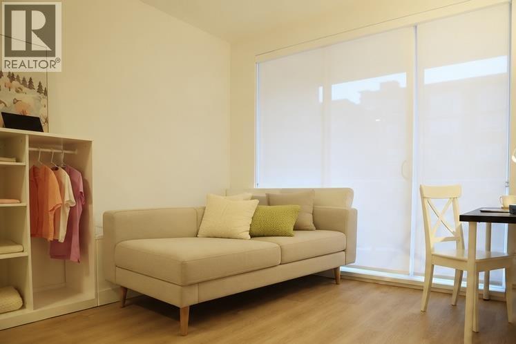 4xx 9888 University Crescent Property Photo 3
