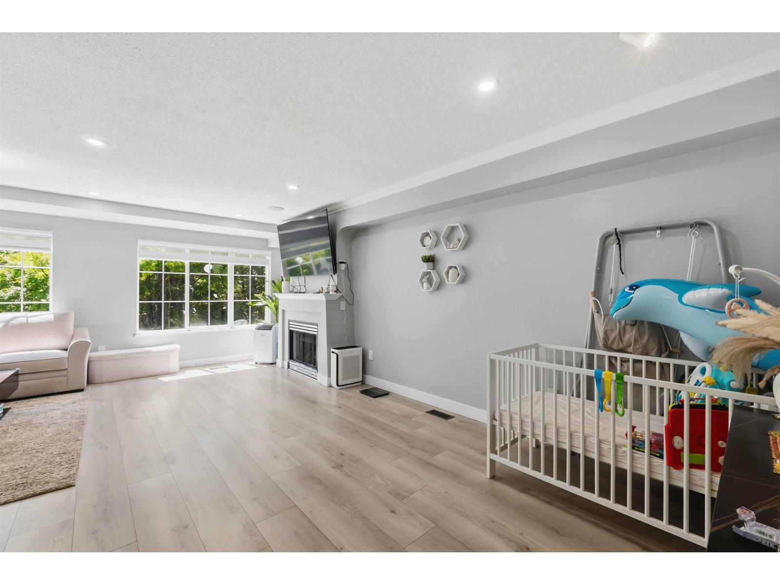 43 12778 66 Avenue Property Photo 5
