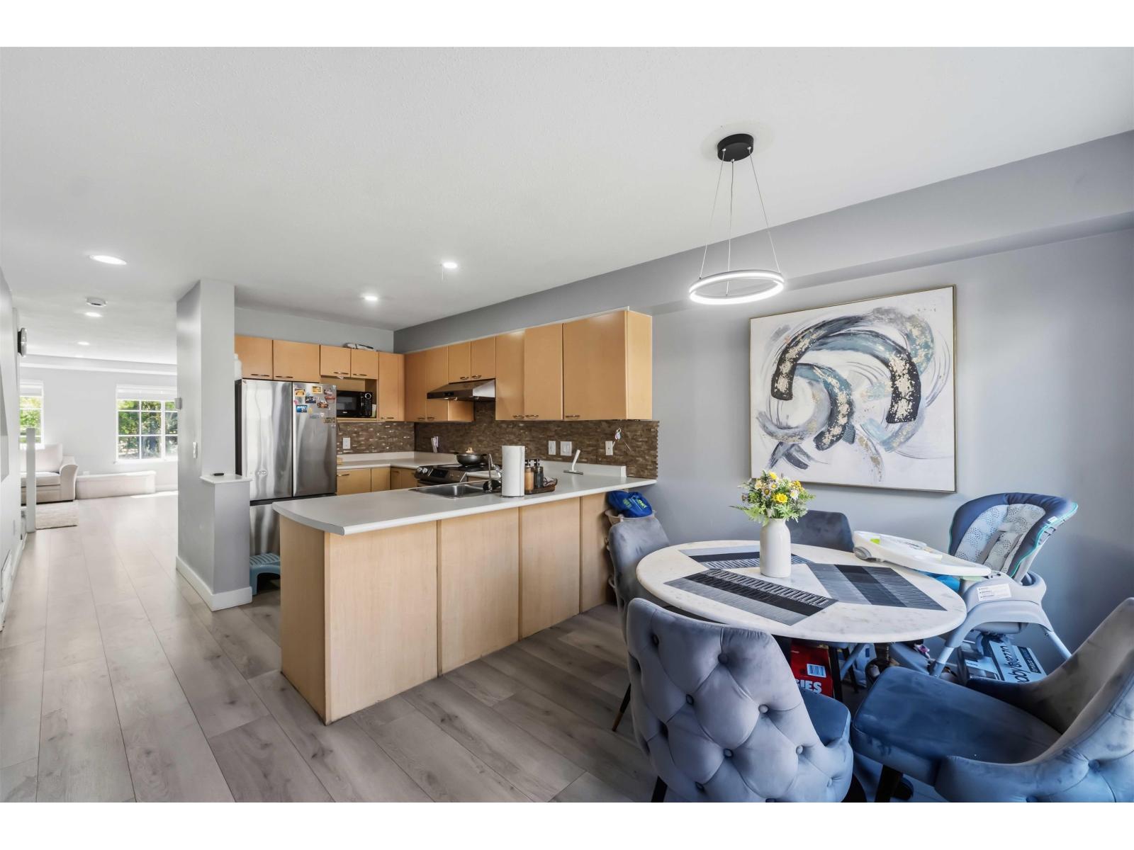 43 12778 66 Avenue Property Photo 12