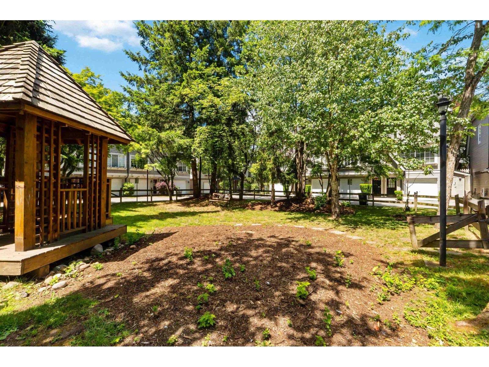 43 12778 66 Avenue Property Photo 33