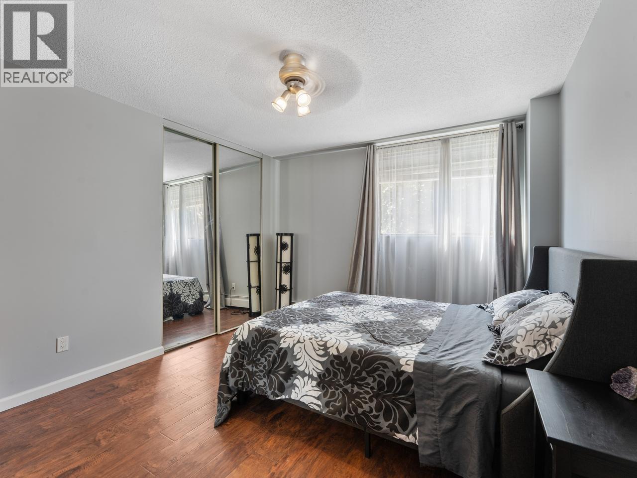 404 320 Royal Avenue Property Photo 10