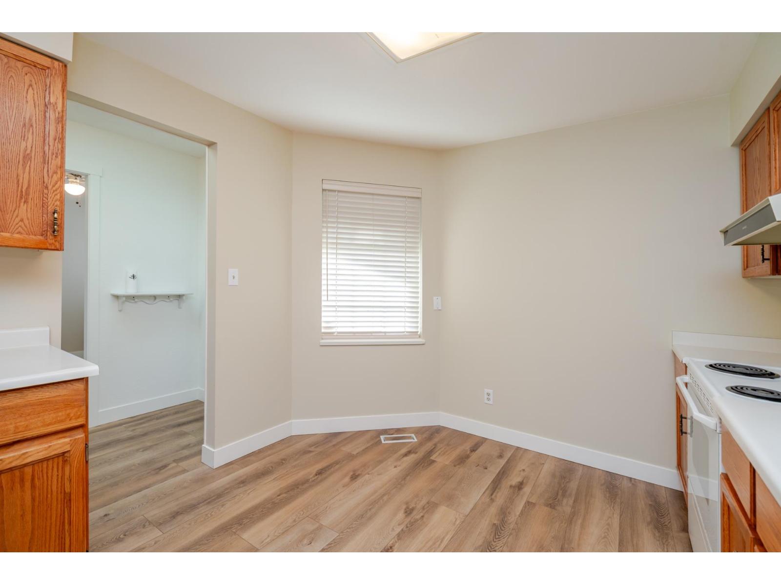 15 5365 205 Street Property Photo 19
