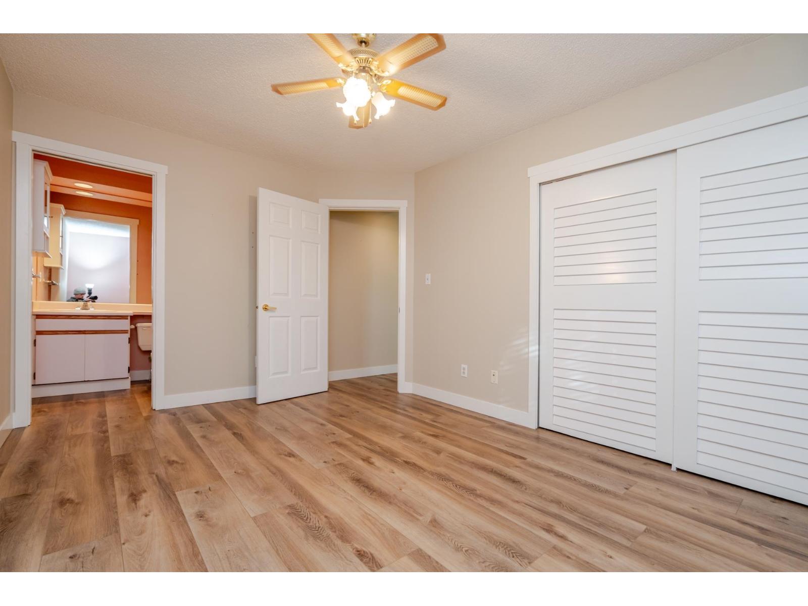 15 5365 205 Street Property Photo 23