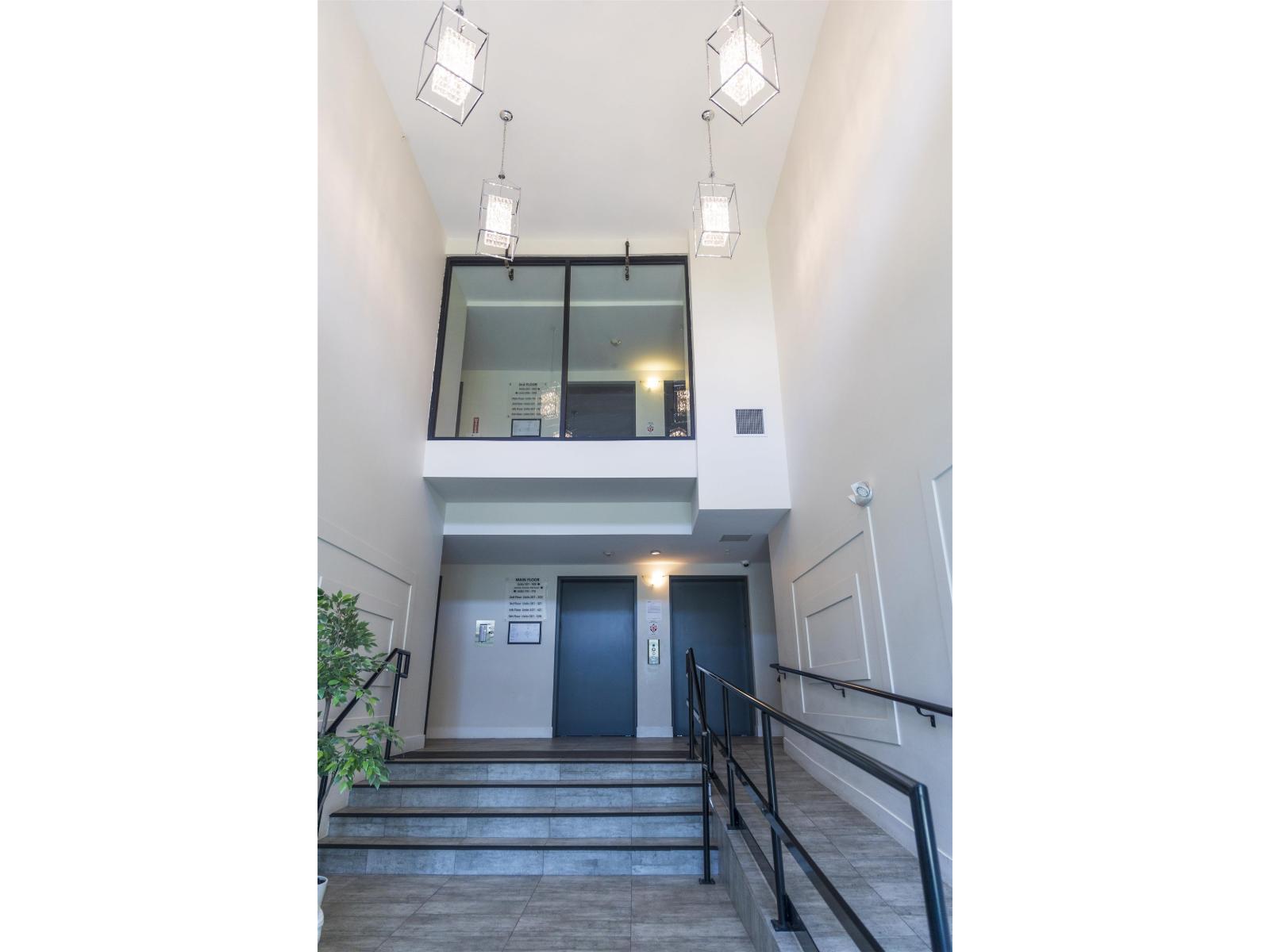 415 15351 101 Avenue Property Photo 4