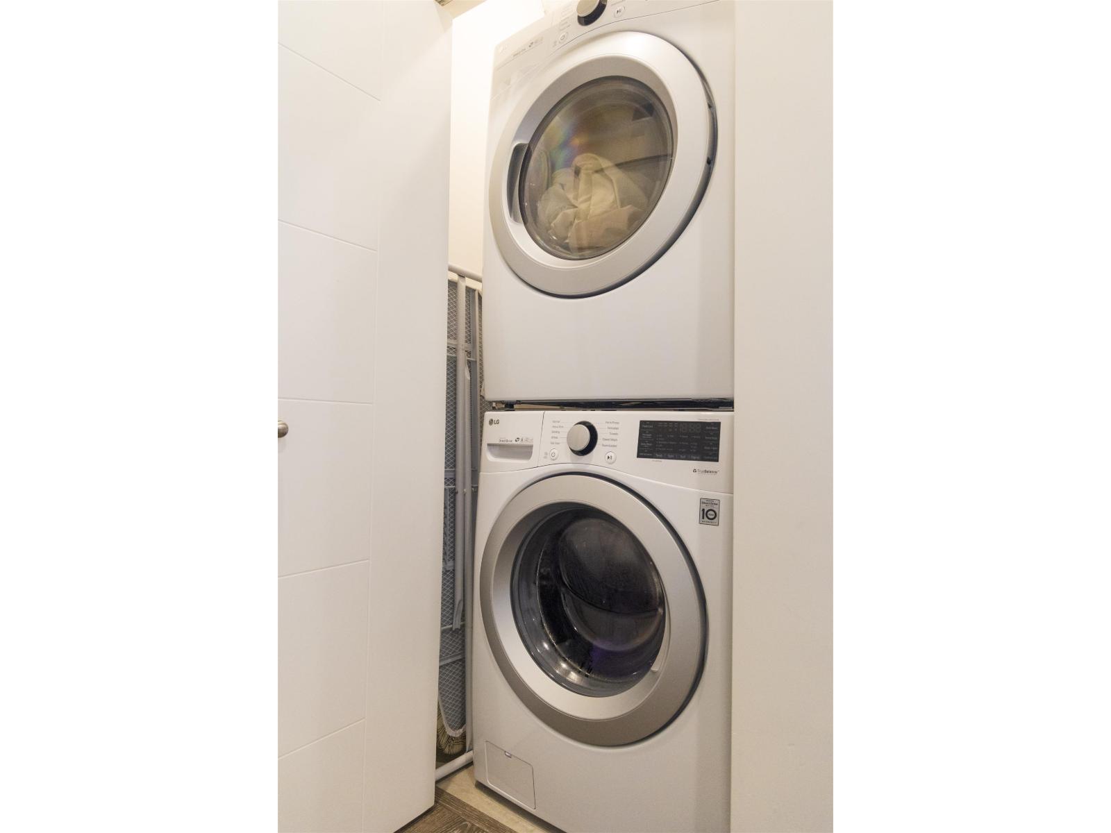 415 15351 101 Avenue Property Photo 15