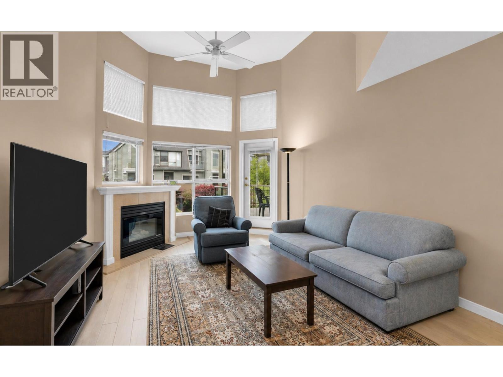 303 70 Richmond Street Property Photo 1