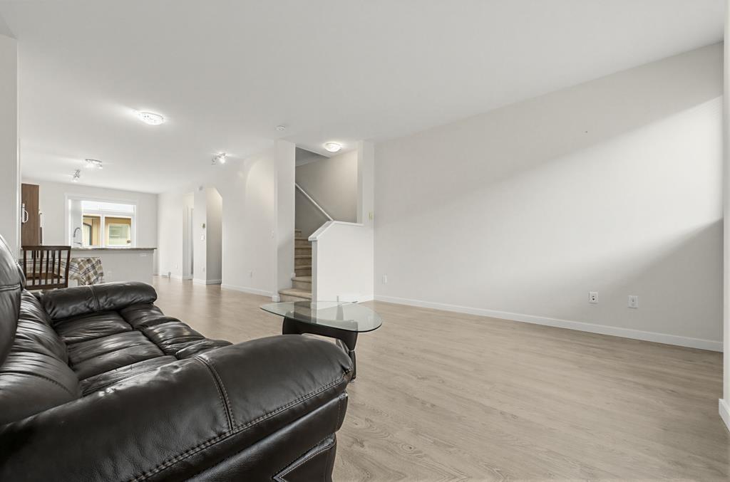 64 8355 164 Street Property Photo 16