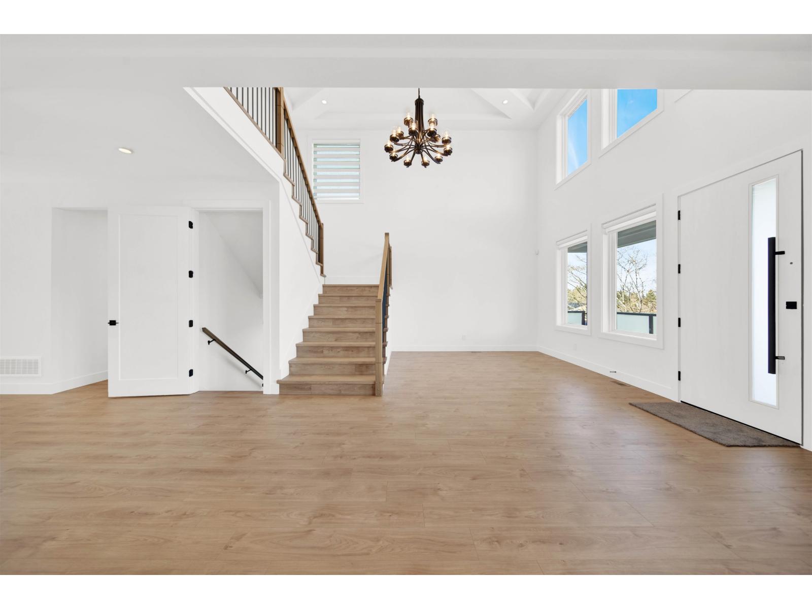 20884 48 Avenue Property Photo 5