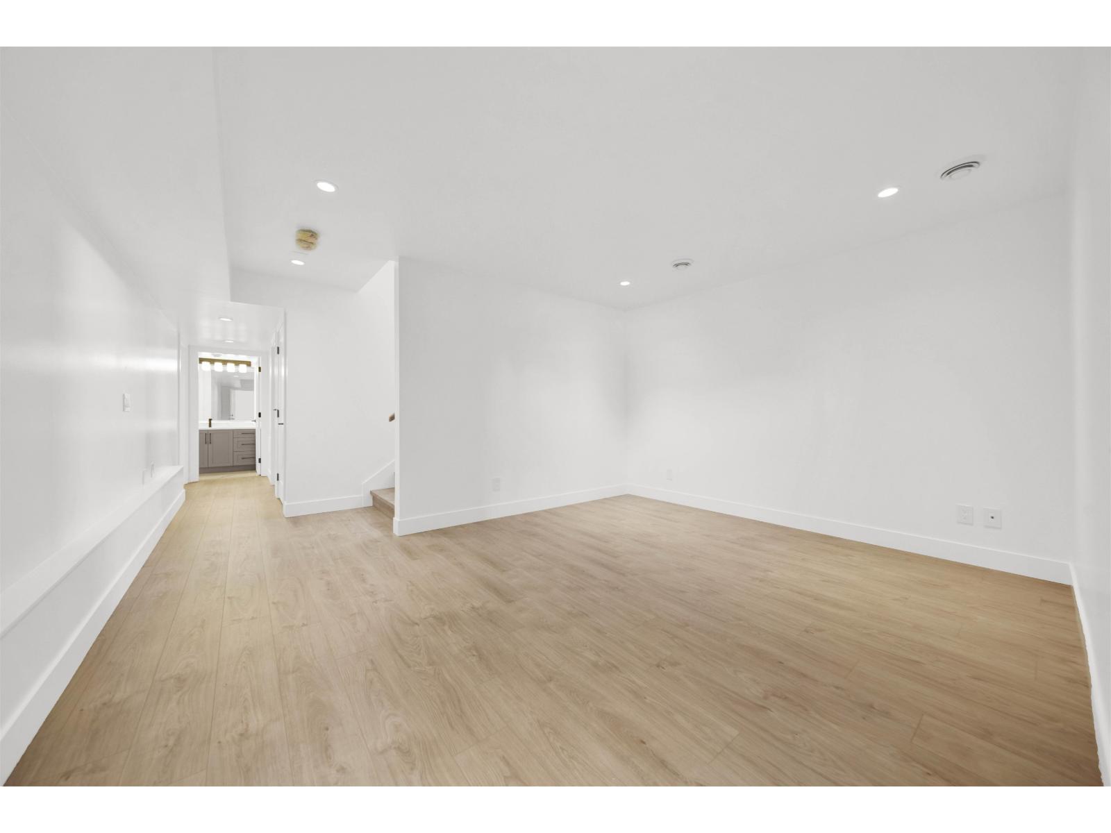 20884 48 Avenue Property Photo 31