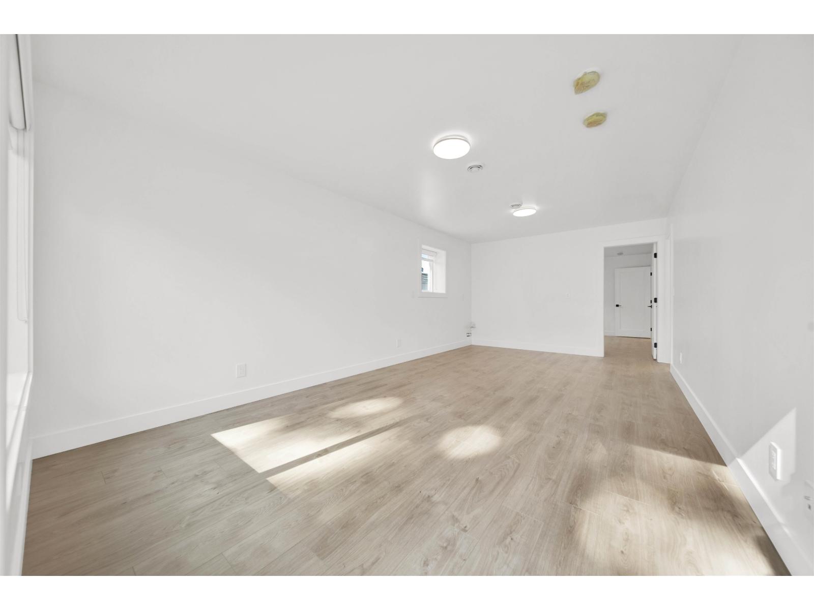 20884 48 Avenue Property Photo 32