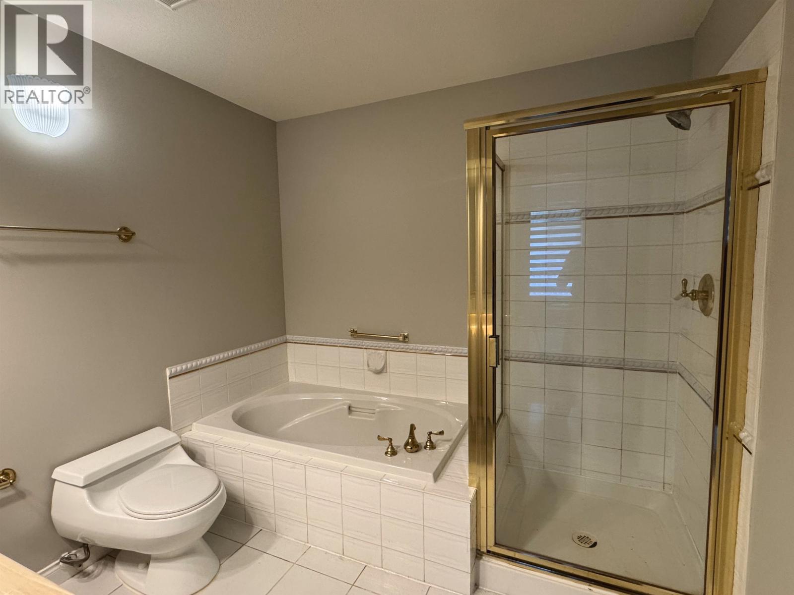 308 5835 E Hampton Place Property Photo 6