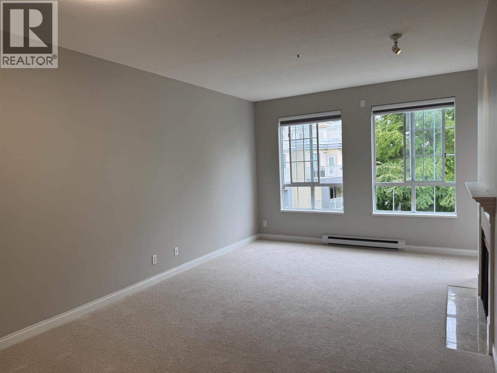 308 5835 E Hampton Place Property Photo 12