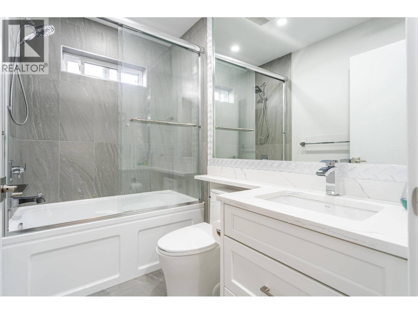 3409 Victoria Drive Property Photo 28