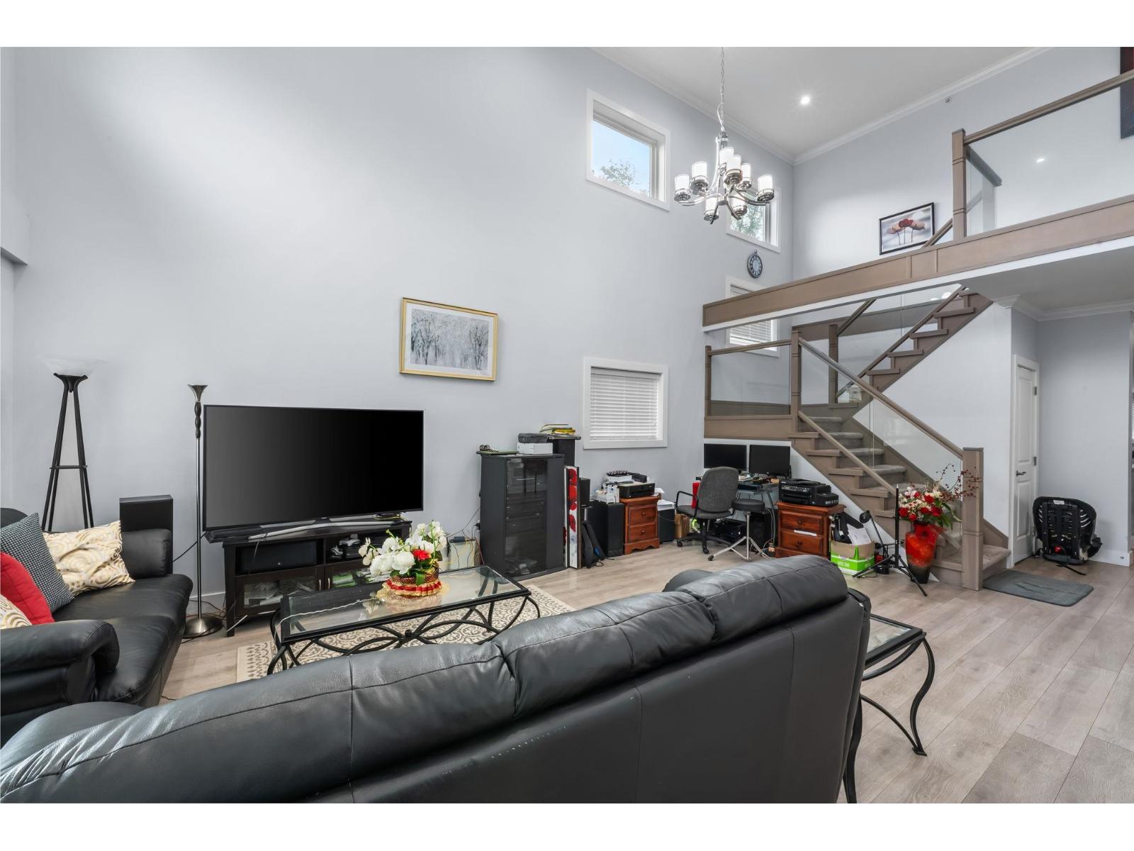 8530 Forest Gate Drive Property Photo 3