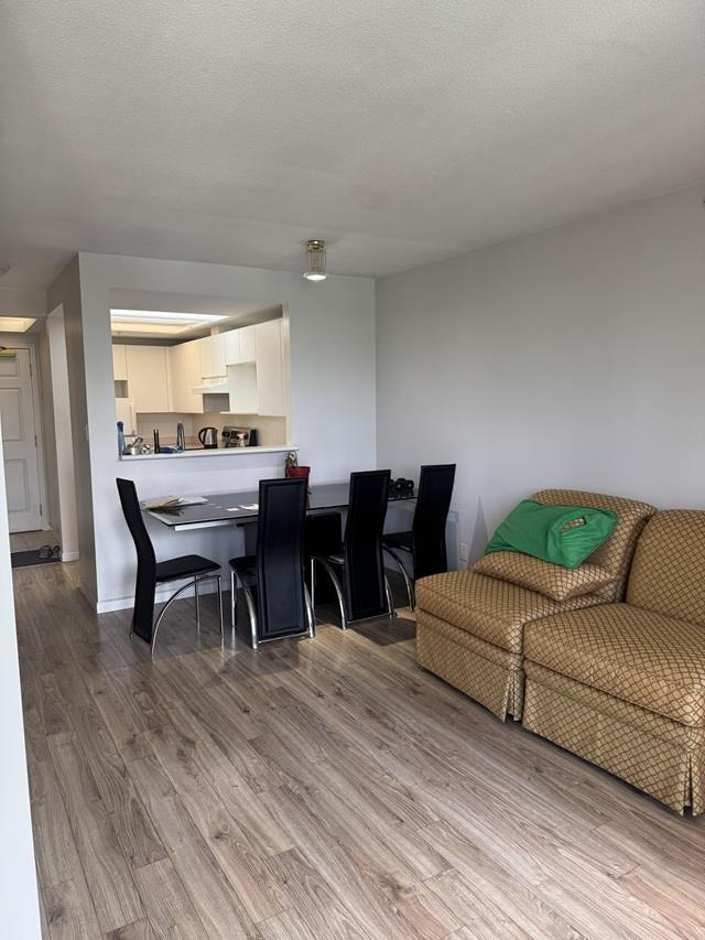 404 10899 University Drive Property Photo 7